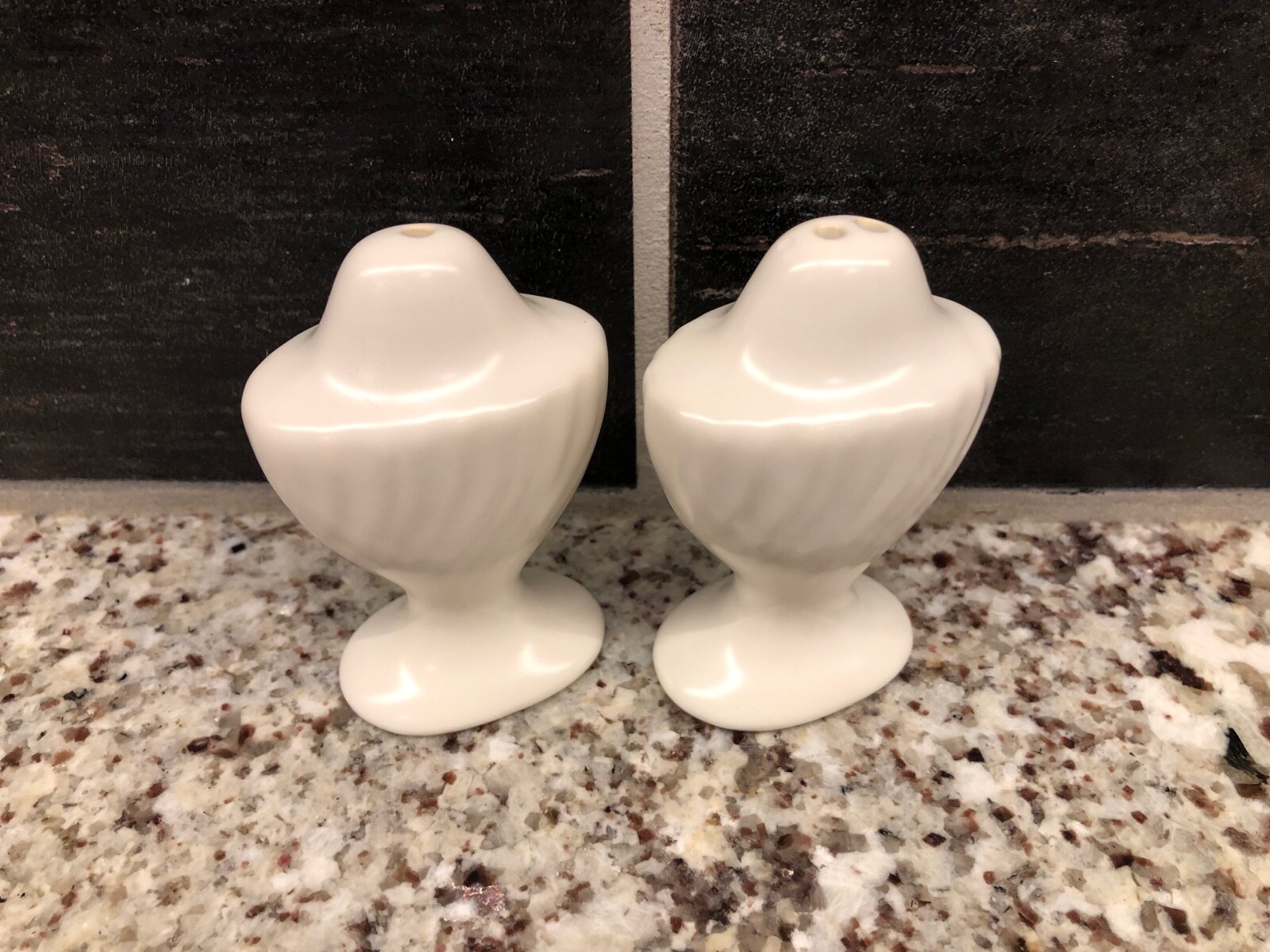 Franciscan Coronado Salt and Pepper Shaker Set White Swirl Vintage Tabletop
