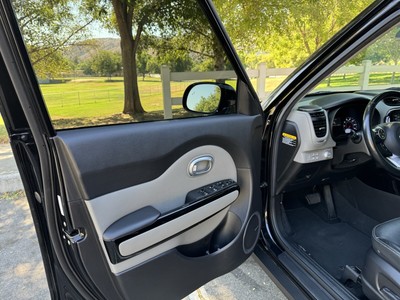 image 9 of interior