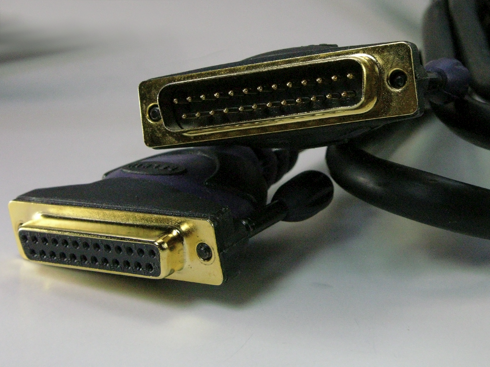 Belkin IEEE 1284 Printer Parallel Cable Connection Gold-Plated 10ft Gray. Used