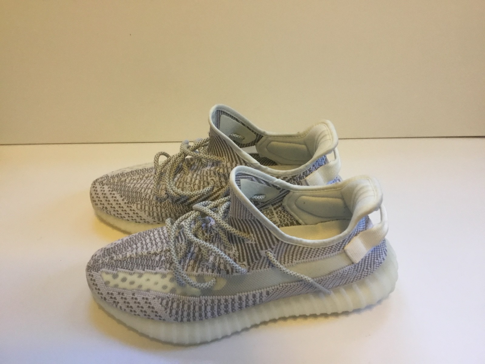YEEZY Boost 350 V2 Static Sneakers Pinterest