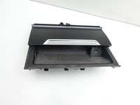 VW Passat 3G 14-19 Kombi Ablagefach Staufach Fach Konsole VW Passat 3G 14-19 11.04.2016 3G1857921C gebraucht Vorschau 2