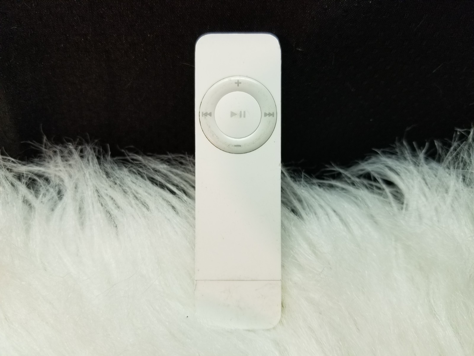 Apple iPod Shuffle 1st Generation 512MB White A1112