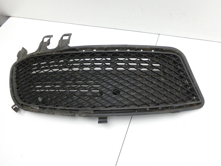 Mercedes W176 A200 12-15 Frontblende Frontleiste Links Mercedes W176 A200 12-15 28.01.2015 A1768851322 A1768851522... Vorschau 3