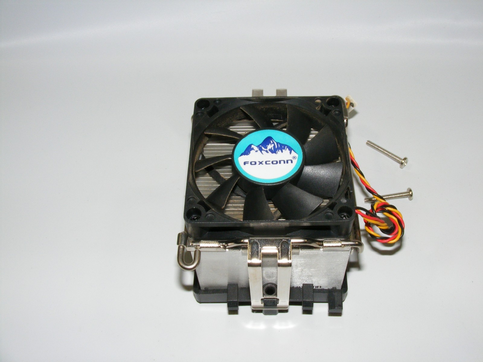 Foxconn AMD 64 Athlon PC Computer Cooling Fan Heatsink NBT CMAK82BX C 556