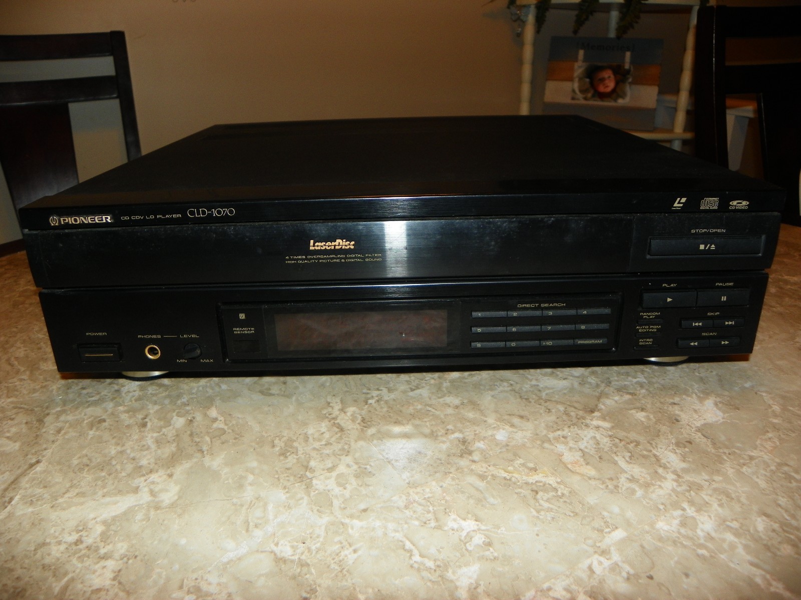 Pioneer CLD-1070 LaserDisc Player w/ Original Remote Control CU-CLD015 - Tested