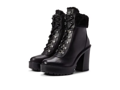 

Женские ботинки GUESS Kelyne