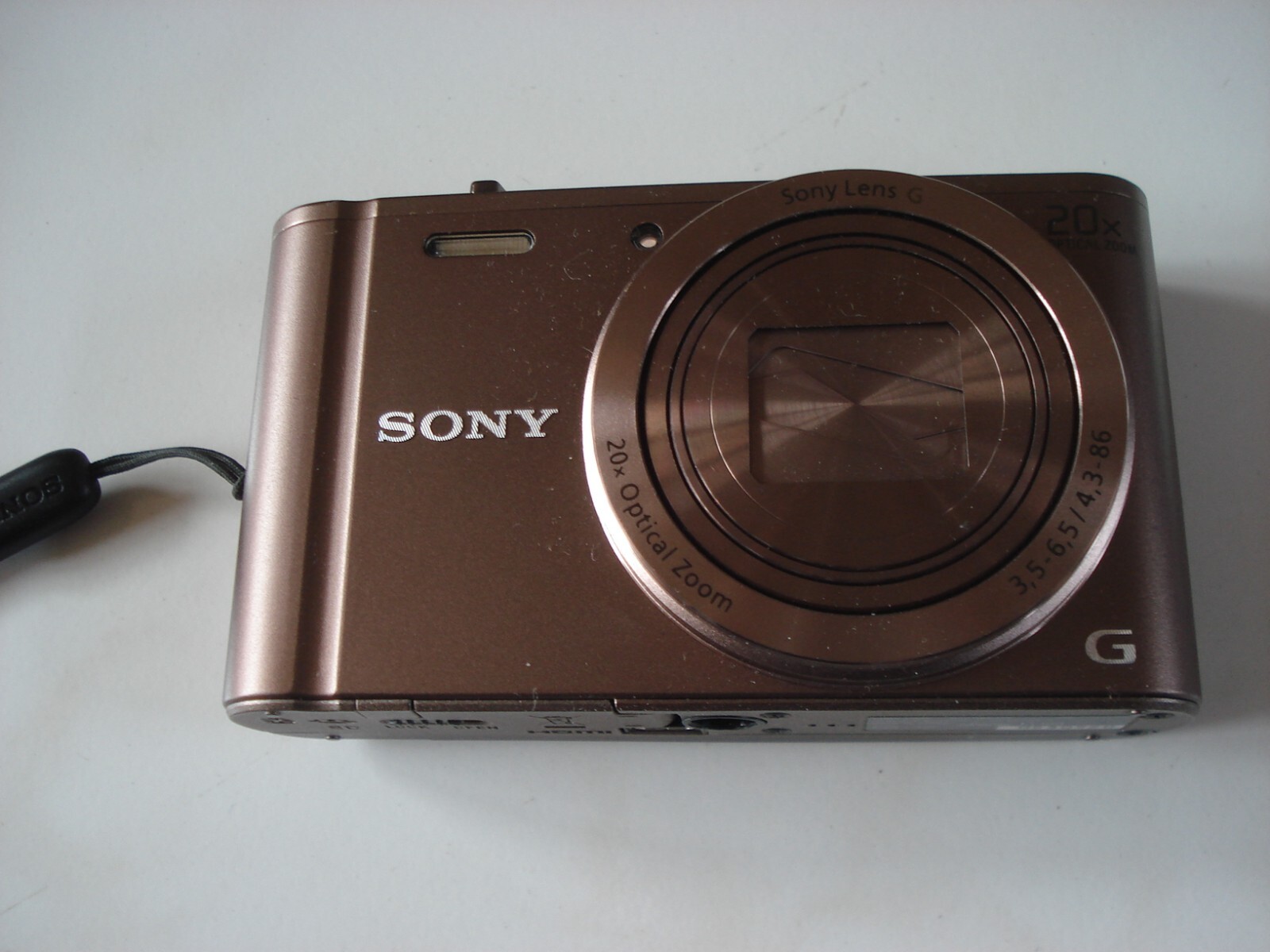 Very Nice SONY CyberShot DSC-WX300 Digital Camera -Bronze Very Nice SONY CyberShot DSC-WX300 Digital Camera -Bronze