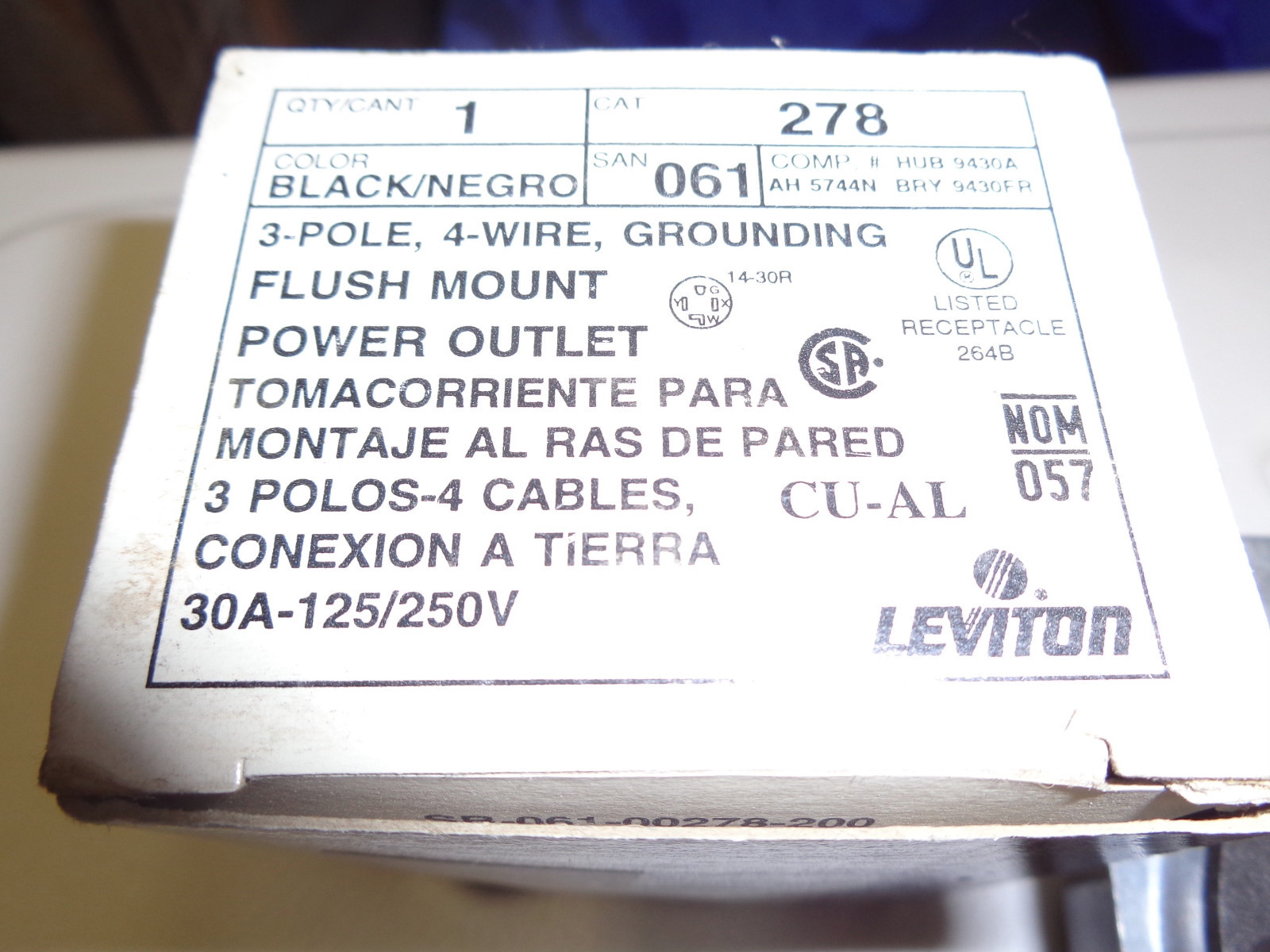 Leviton 278 Flush Mount Power Outlet 30A 125/250V 3P 4W