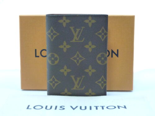 Authentic LOUIS VUITTON Passport Cover Passport Holder Authentic LOUIS VUITTON Passport Cover Passport Holder