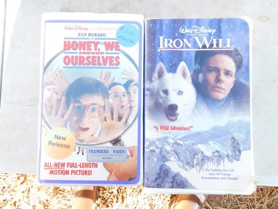 LOT OF 21 DISNEY VHS MOVIES CARTOONS, ANIMALS, ACTORS AND ACTRESSES