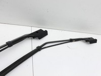 Tesla Model Y LR 20-25 5YJY 2x Scheibenwischer Wischarm Vorne Tesla Model Y LR 20-25 5YJY 01.06.2023 gebraucht Vorschau 4
