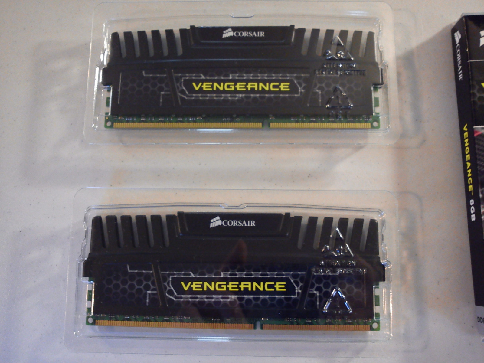 Corsair Vengeance PC3-12800 8GB DIMM 1600 MHz PC3-12800 DDR3 RAM Memory - Used