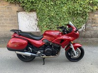 1998 Triumph Sprint EX EXECUTIVE 900 TRIPLE (CLASSIC MOTORCYCLE) ONLY 6000 MLS !
