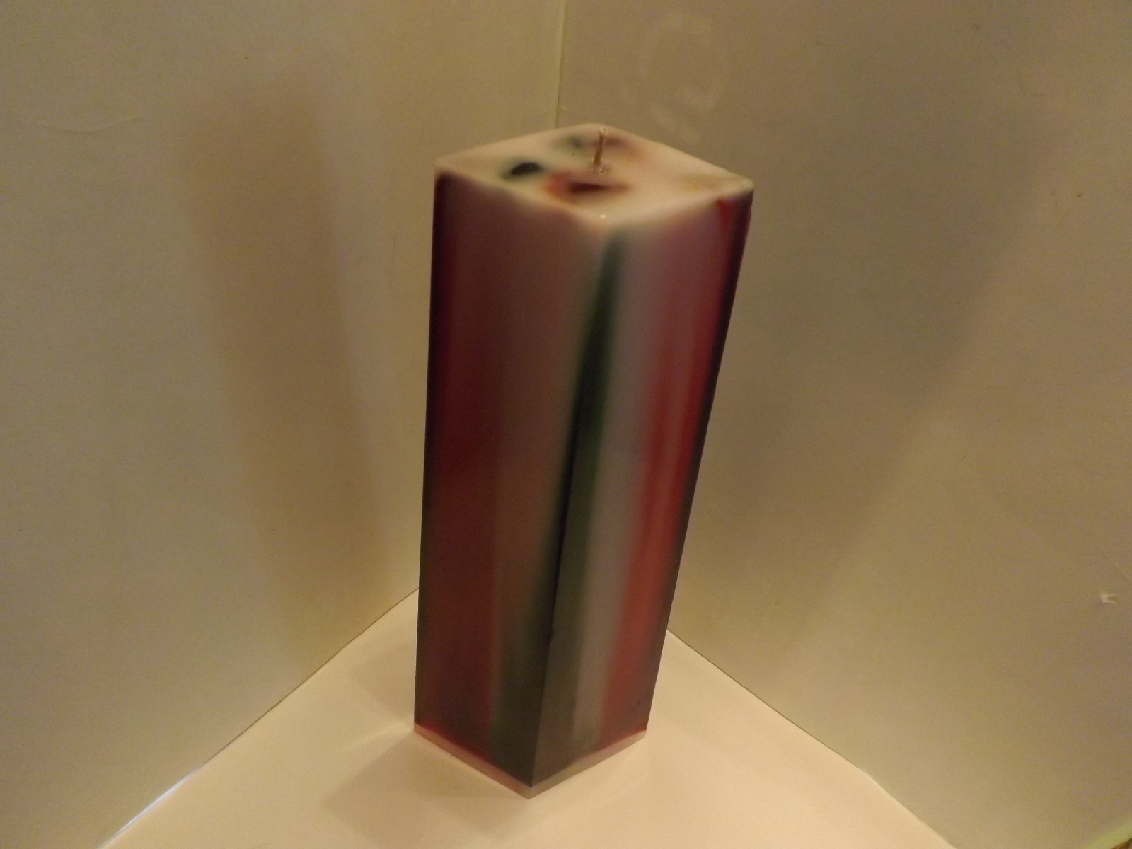 Christmas red & green bayberry scent Diamond Candle 12