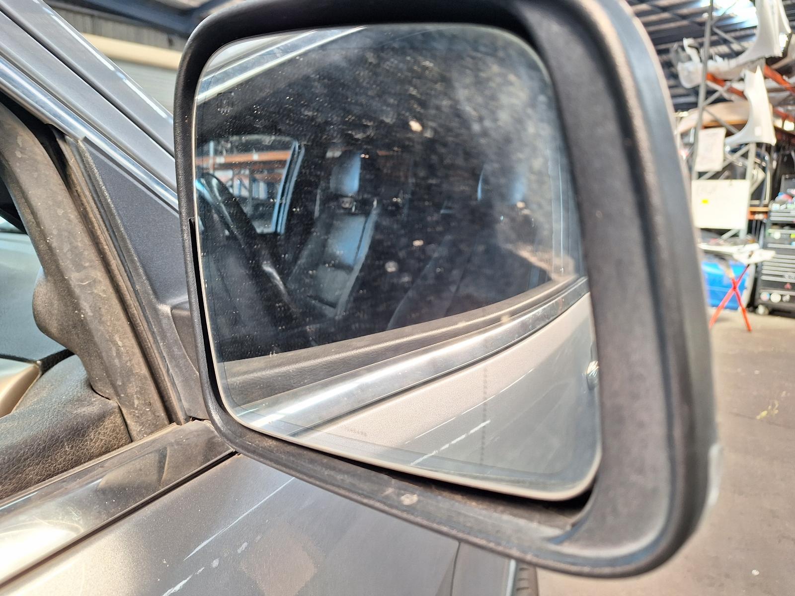 JEEP GRANDCHEROKEE WK 04/2013-12/2016 RIGHT DOOR MIRROR NON MEMORY NON AUTO DIM - thumbnail 10