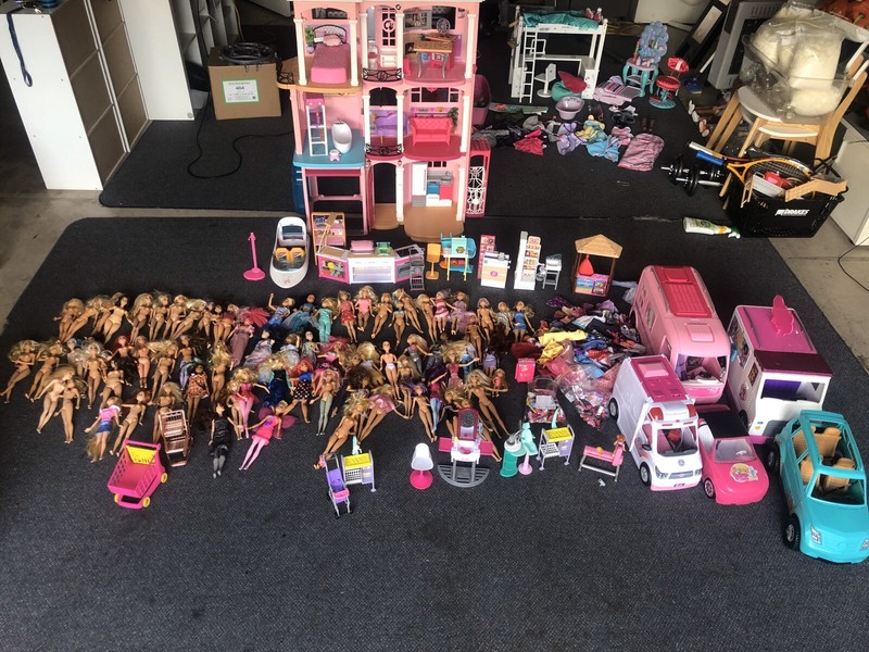 barbie mega dreamhouse
