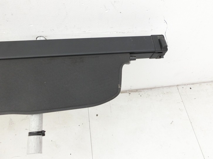 Volvo V60 D4 10-13 Kombi Laderaumabdeckung Rollo Hutablage Kofferraum Volvo V60 D4 10-13 24.03.2011 3912195 gebraucht Vorschau 3