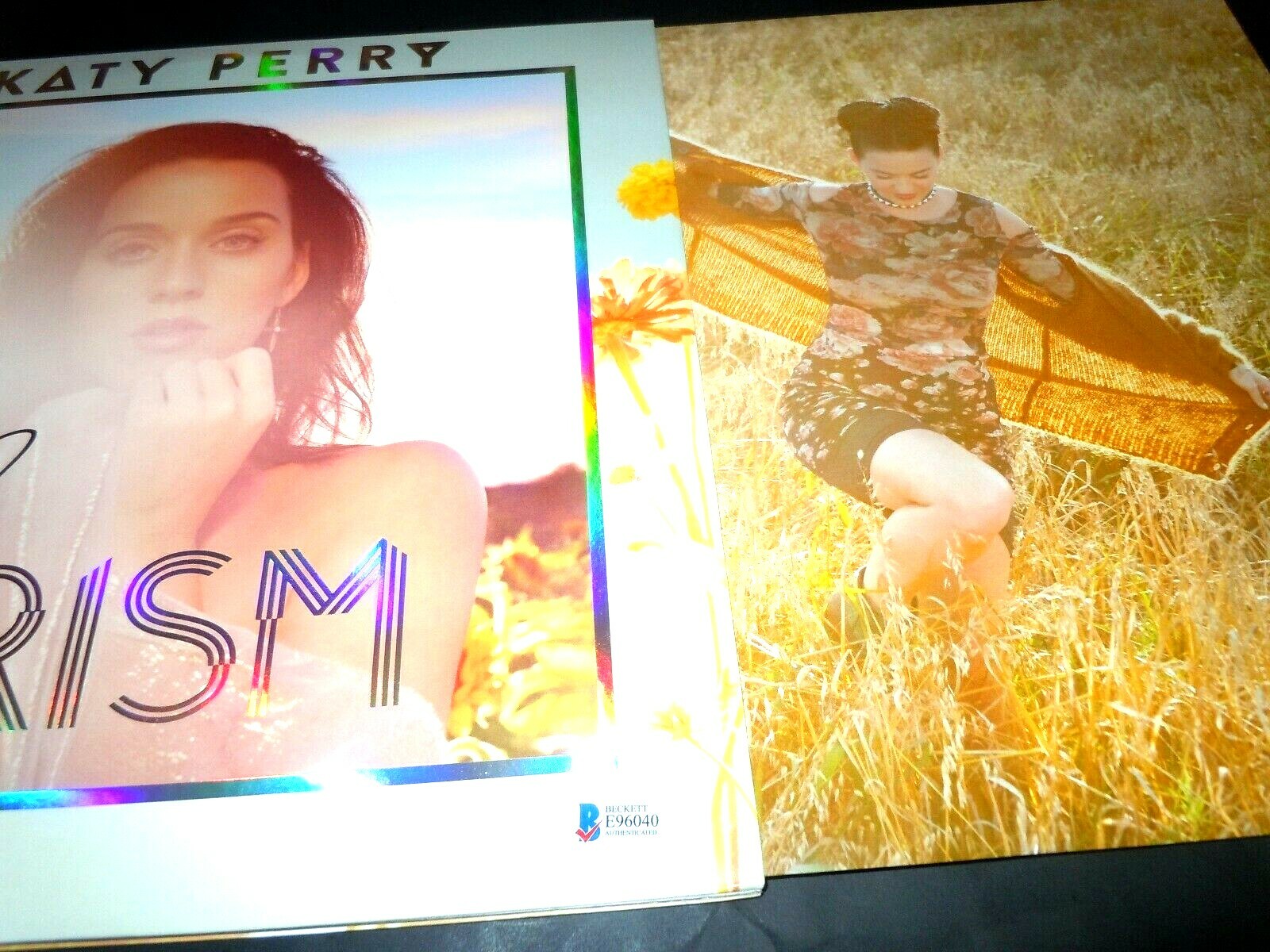 KATY PERRY~PRISM Record Album~Signed~COA Beckett