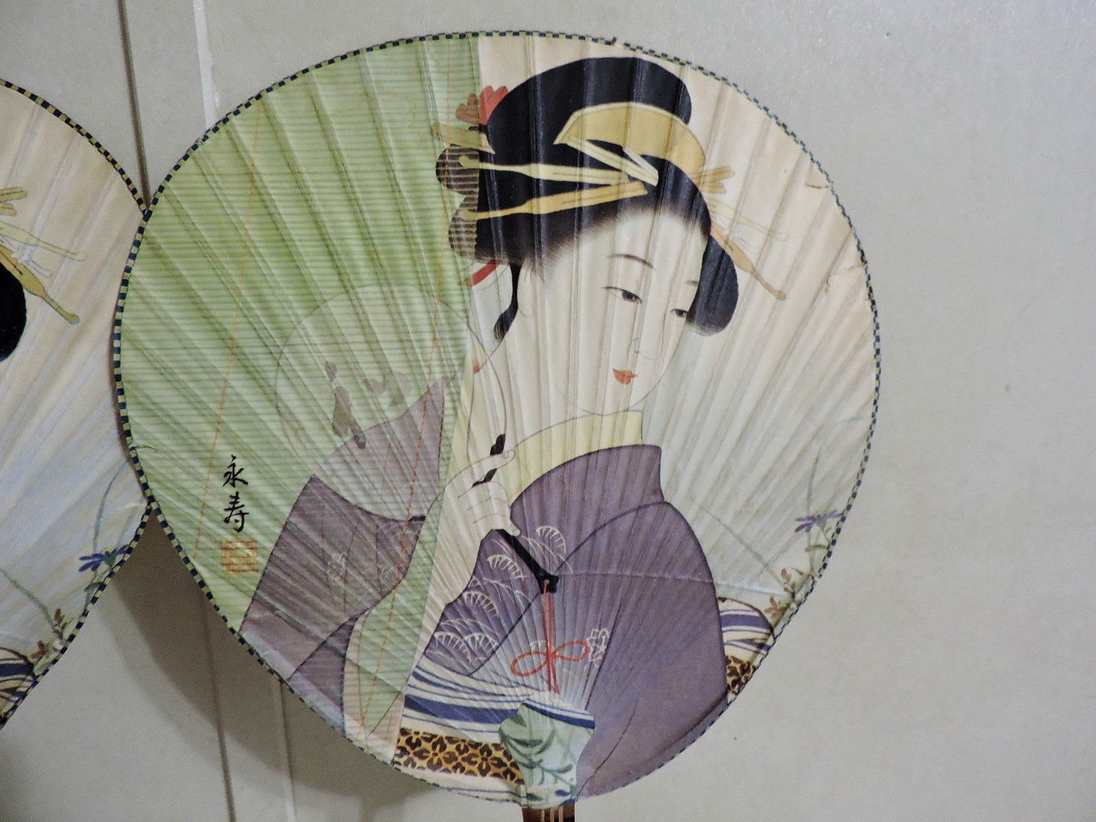 VINTAGE HAND PAPER FAN Signed M. Neville MADE IN JAPAN
