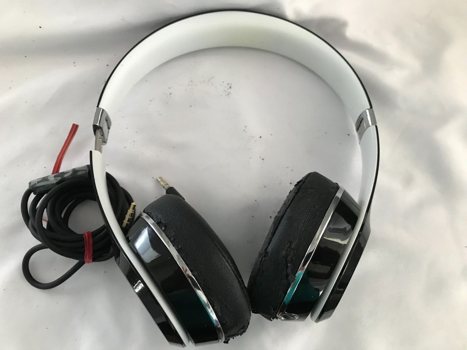 Beats by Dr. Dre -B0518-Black ***FAIR CONDITION***