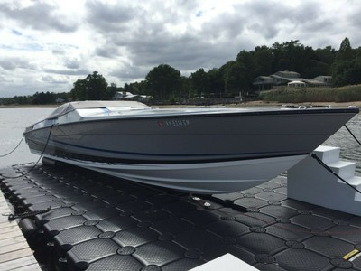 1996 PowerPlay 33' SportDeck - FULLY RESTORED!!!!