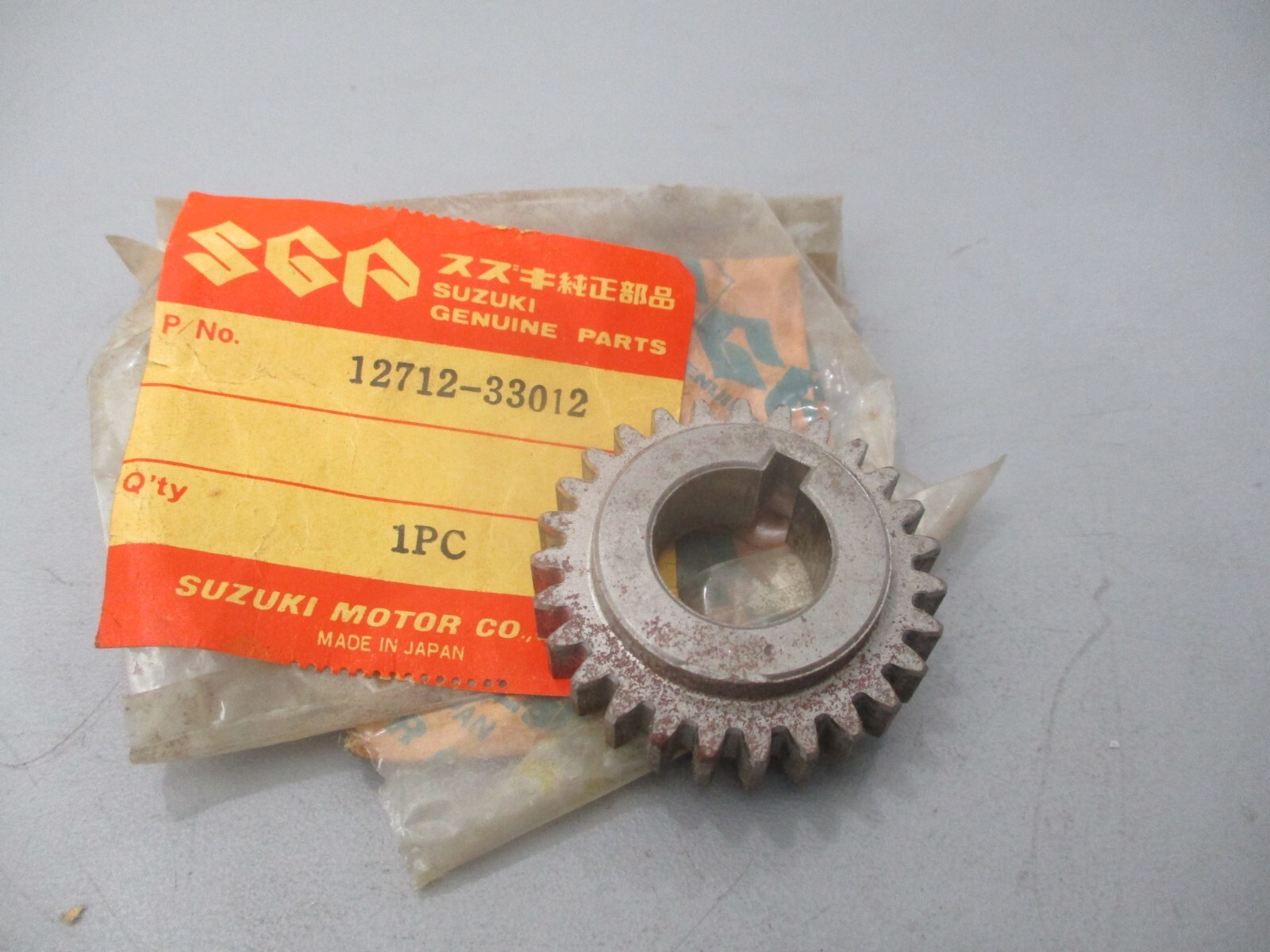 クッション NOS Suzuki OEM Camshaft Shim 1972-1974 GT380 Sebring 12712