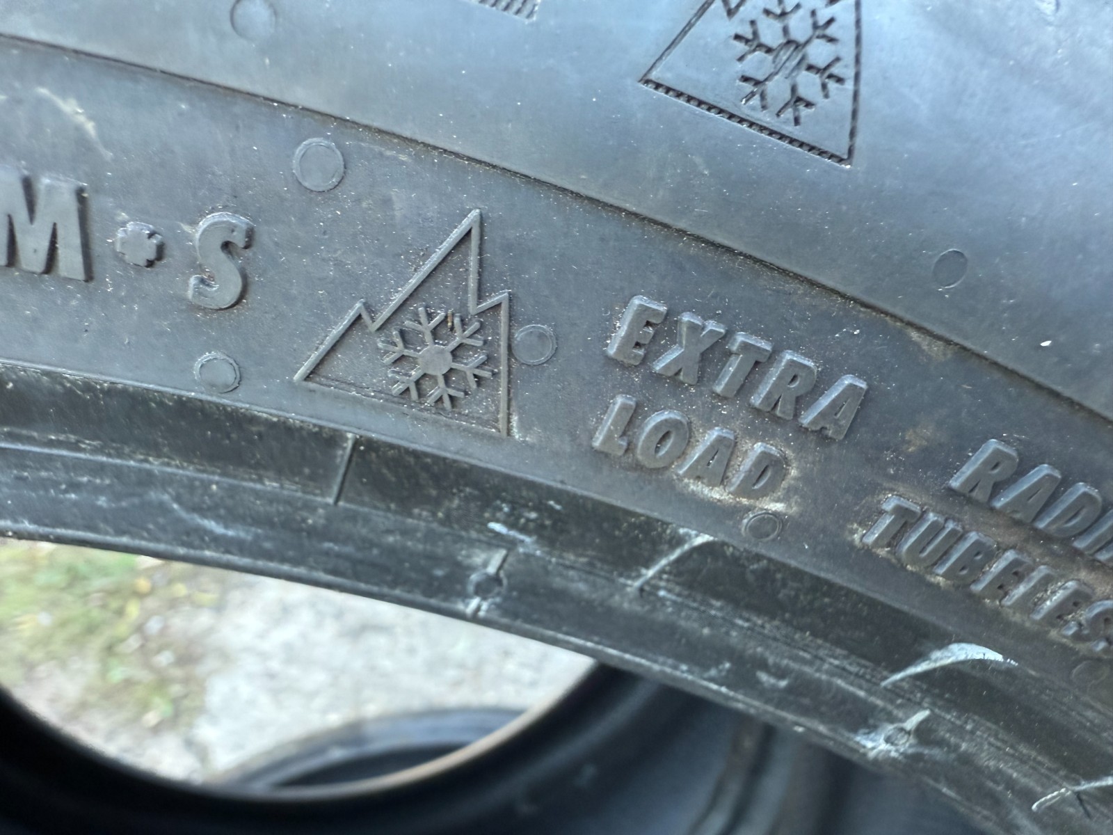 New 235 45 20 Continental, Winter, XL, M+S, 100V, x1 Tyre (F1_tyres) YD288
