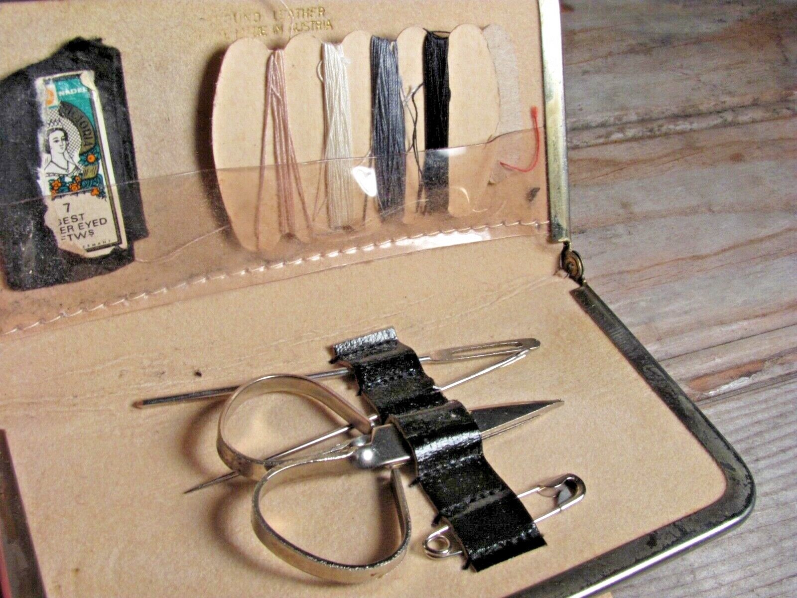 Vintage leather sewing kit scissors needles thread kiss lock snap close AUSTRIA