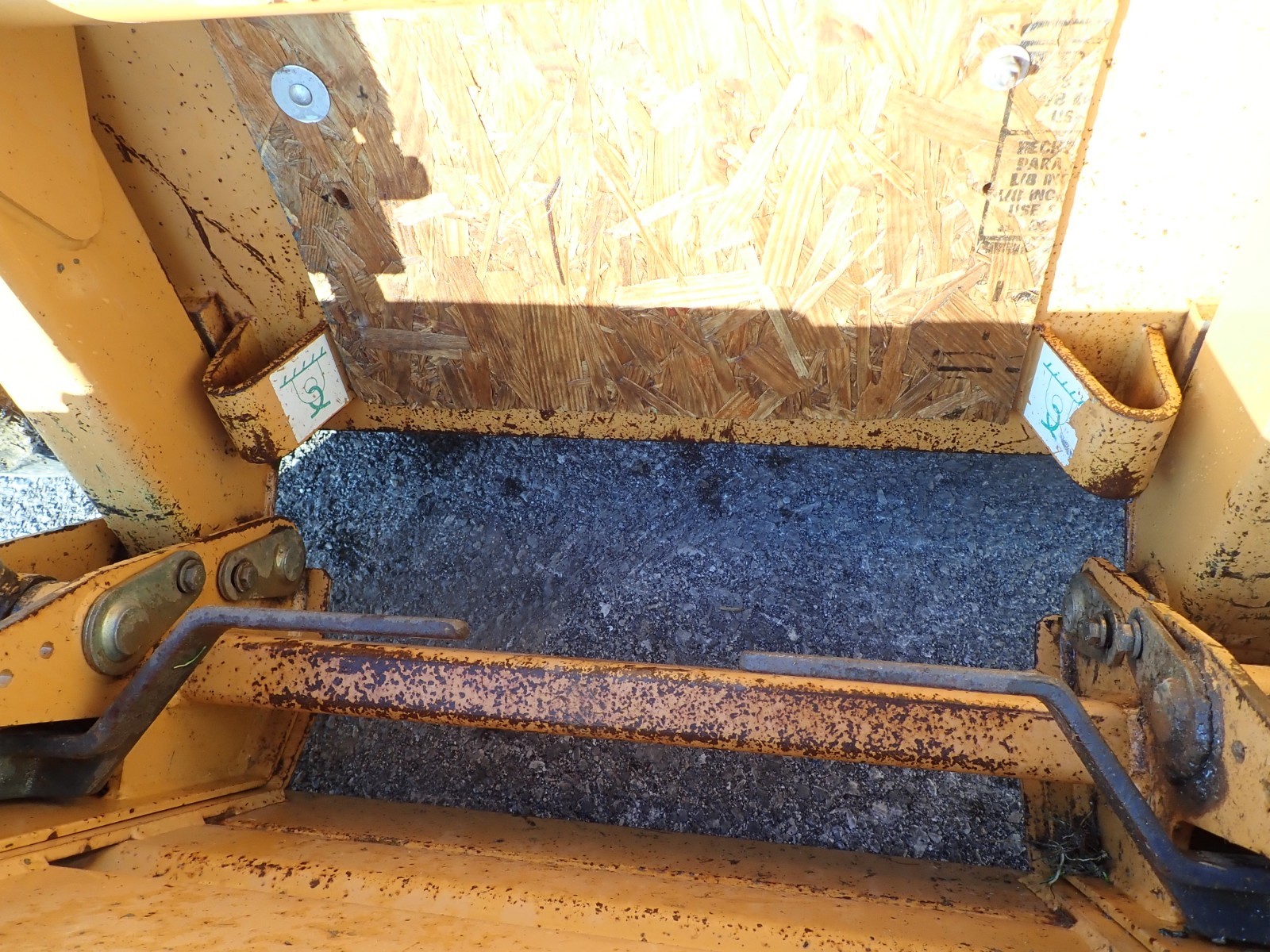 CASE 40XT SKID STEER LOADER, EROPS, HEATER, 568 HRS, 56HP DIESEL, AUX HYDRAULICS