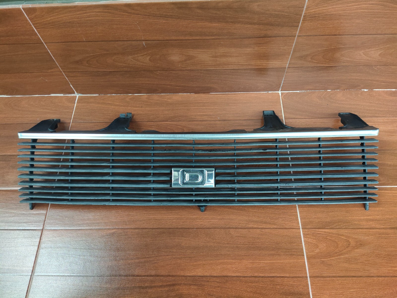 Datsun Nissan Sunny B310 D Mark Front Grille with Emblem OEM