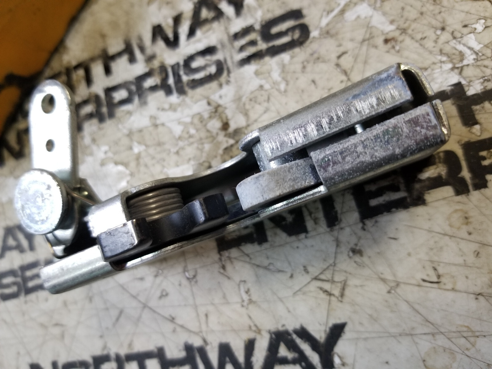 CATERPILLAR 168-2457 LATCH 1682457 - Picture 4 of 5
