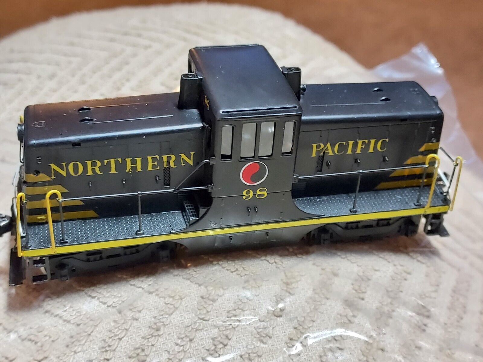 W &R General Electric 44 Ton Diesel Phase IIA Custom Painted W &R General Electric 44 Ton Diesel Phase IIA Custom Painted