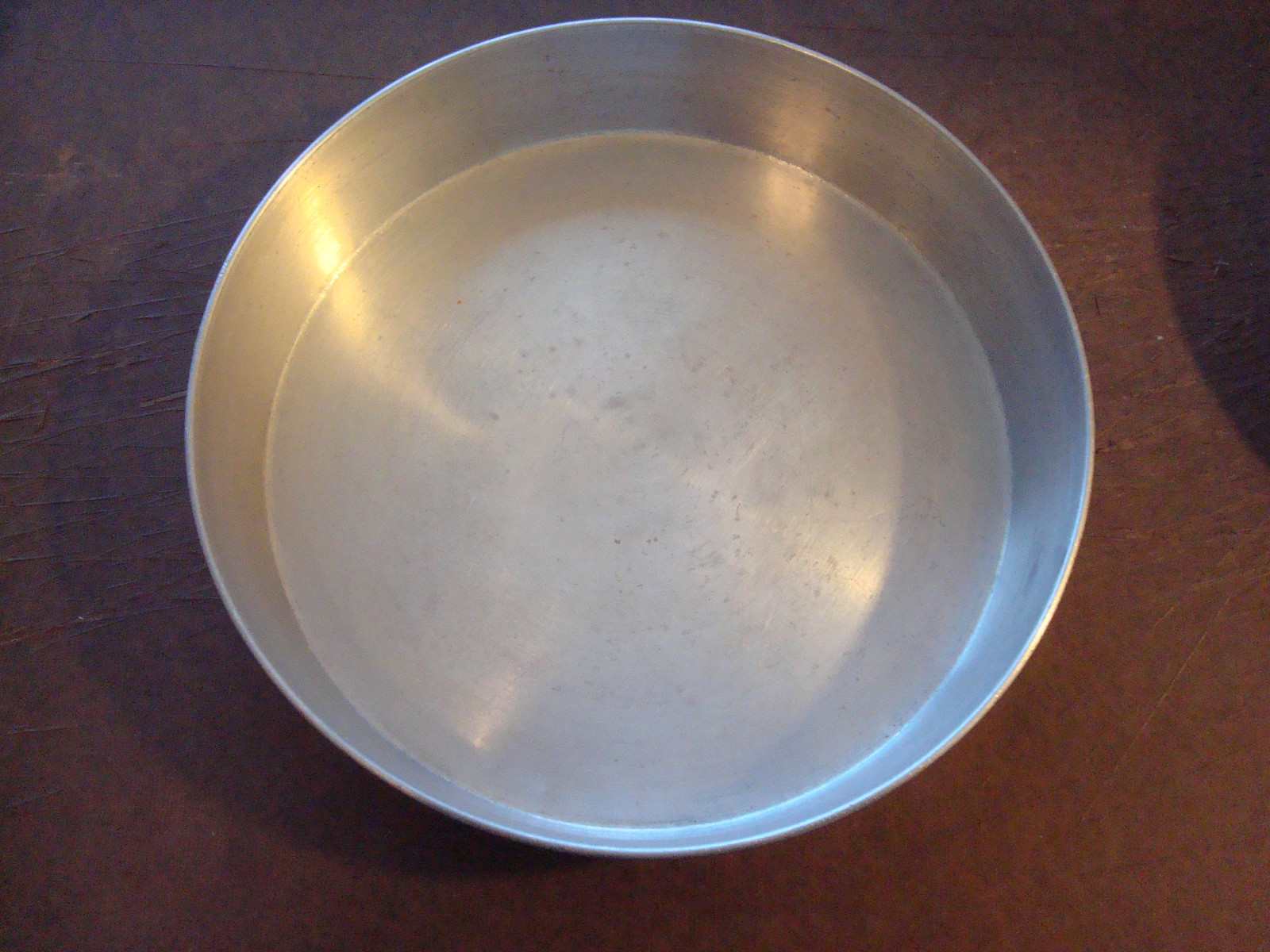 Lot of 2 Vintage Aluminum 8