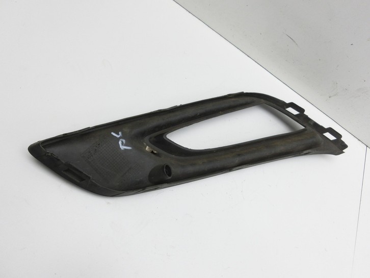 Opel Astra K B16 15-19 Blende für Nebelscheinwerfer Stoßstange Rechts Opel Astra K B16 15-19 07.06.2017 13481998... Vorschau 4