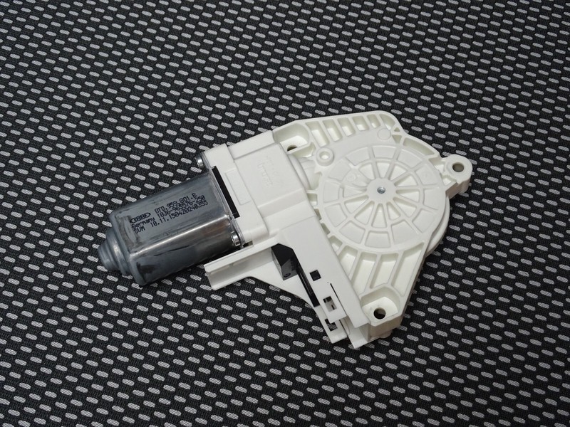 Original Audi A5 8t Fensterhebermotor Links Motor 8t0959801b    