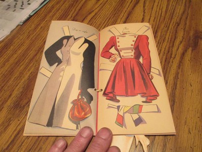 BETTY GRABLE PAPERDOLLS MINT ORIGINAL RARE UNCUT 1942 WHITMAN #972 CLOTHES IN BO