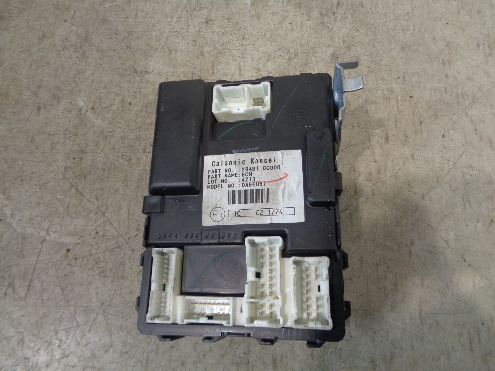 ミニカー NISSAN MOTOR CORPOATION 51HYqGP3AsL._UF350,350_QL80_.jpg