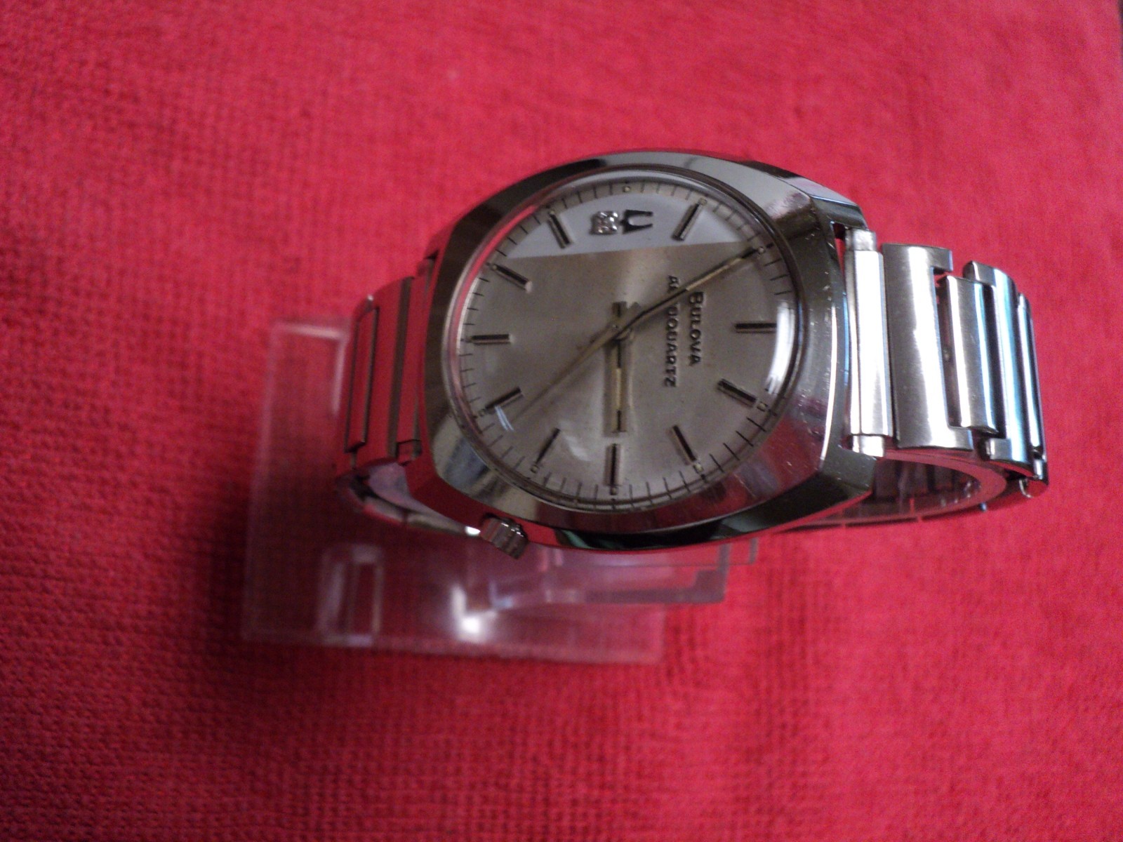 Vintage Accutron 224 Tuning Fork Accuquartz Watch