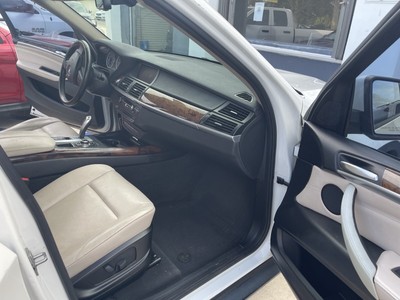 image 5 of interior