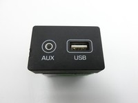 Hyundai I20 Active GB 13-16 USB AUX Buchse Anschluss Hyundai I20 Active GB 13-16 13.06.2016 96120-C7500 gebraucht Vorschau 2
