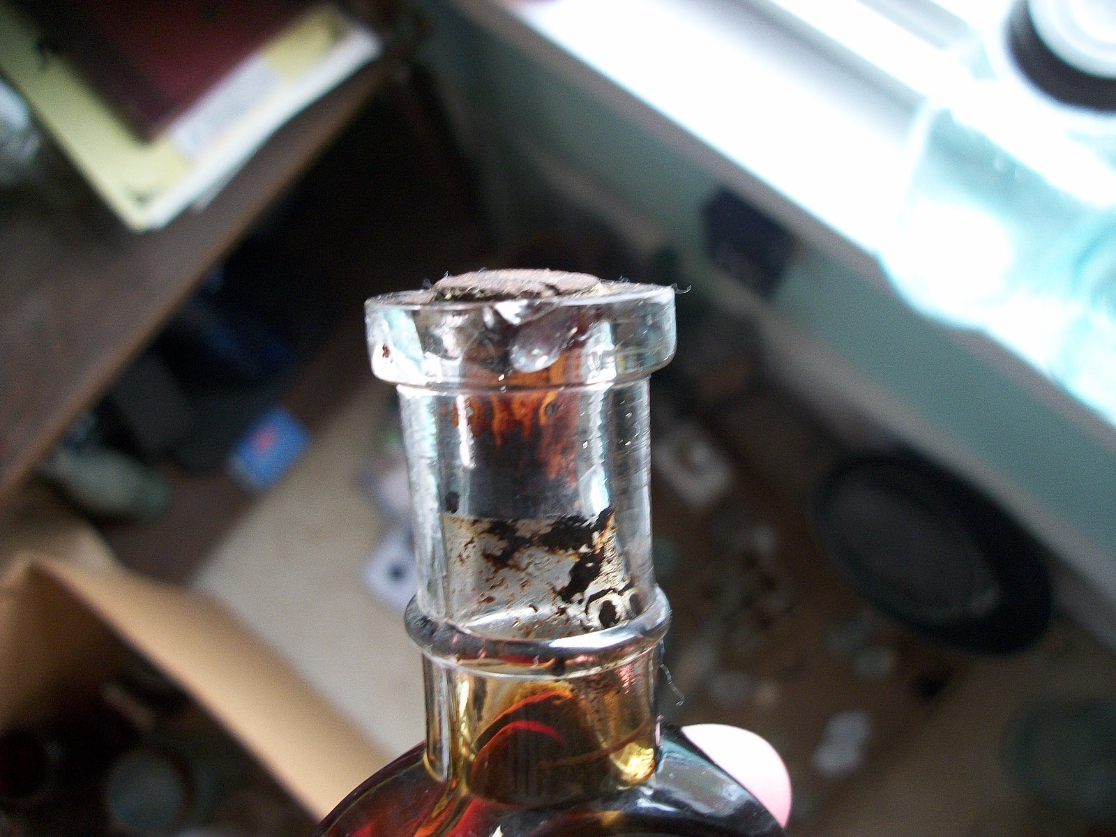 THE BLOODINE CORPORATION 1890 ERA CORKTOP MEDICINE WITH CONTENTS