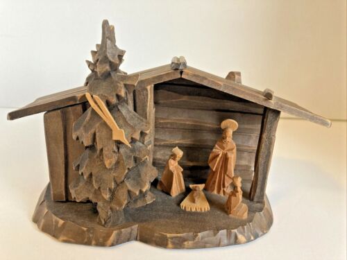 Wooden Nativity Vintage  Crech Plays Music German? Silent Night Stille Nacht 