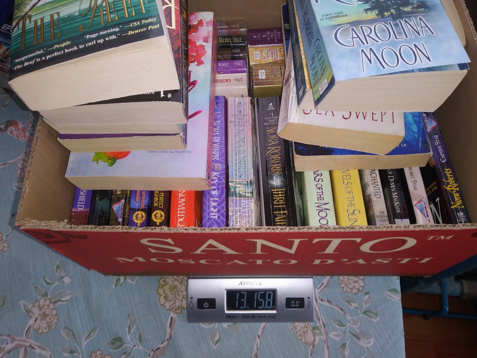 HUGE LOT of 33 Nora Roberts PB's - Silhouette/MacGregor/Keys & More **14 lbs**