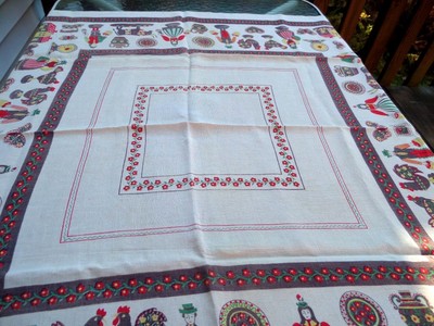 48X50 BEIGE LINEN PENNSYLVANIA DUTCH MOTIF TABLECLOTH, PEOPLE IN ETHNIC CLOTHES