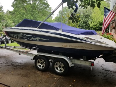 2010 Regal 2100 Bowrider Boat