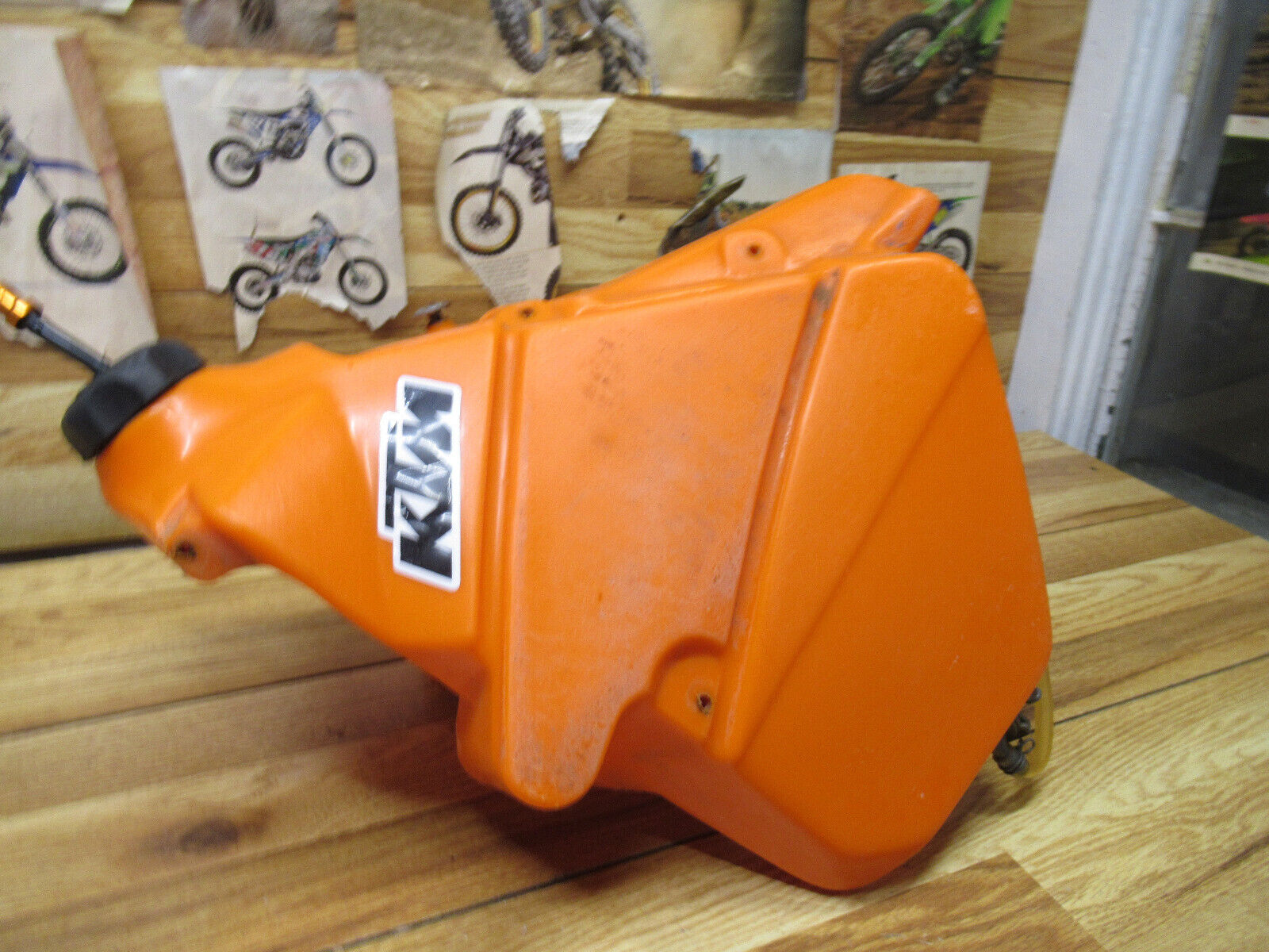 KTM　125SX純正タンク 125SX タンク 505.07.013.000 KTM 純正 中古 バイク 部品