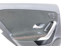 Mercedes W177 A200d 18-22 Lim Türverkleidung Türpappe Links Hinten rote Naht Mercedes W177 A200d 18-22 12.07.2019... Vorschau 4