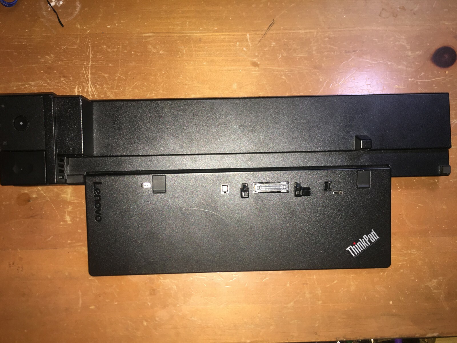 Lenovo ThinkPad Workstation Docking Station  Type 40A5  (No Charger/Keys)