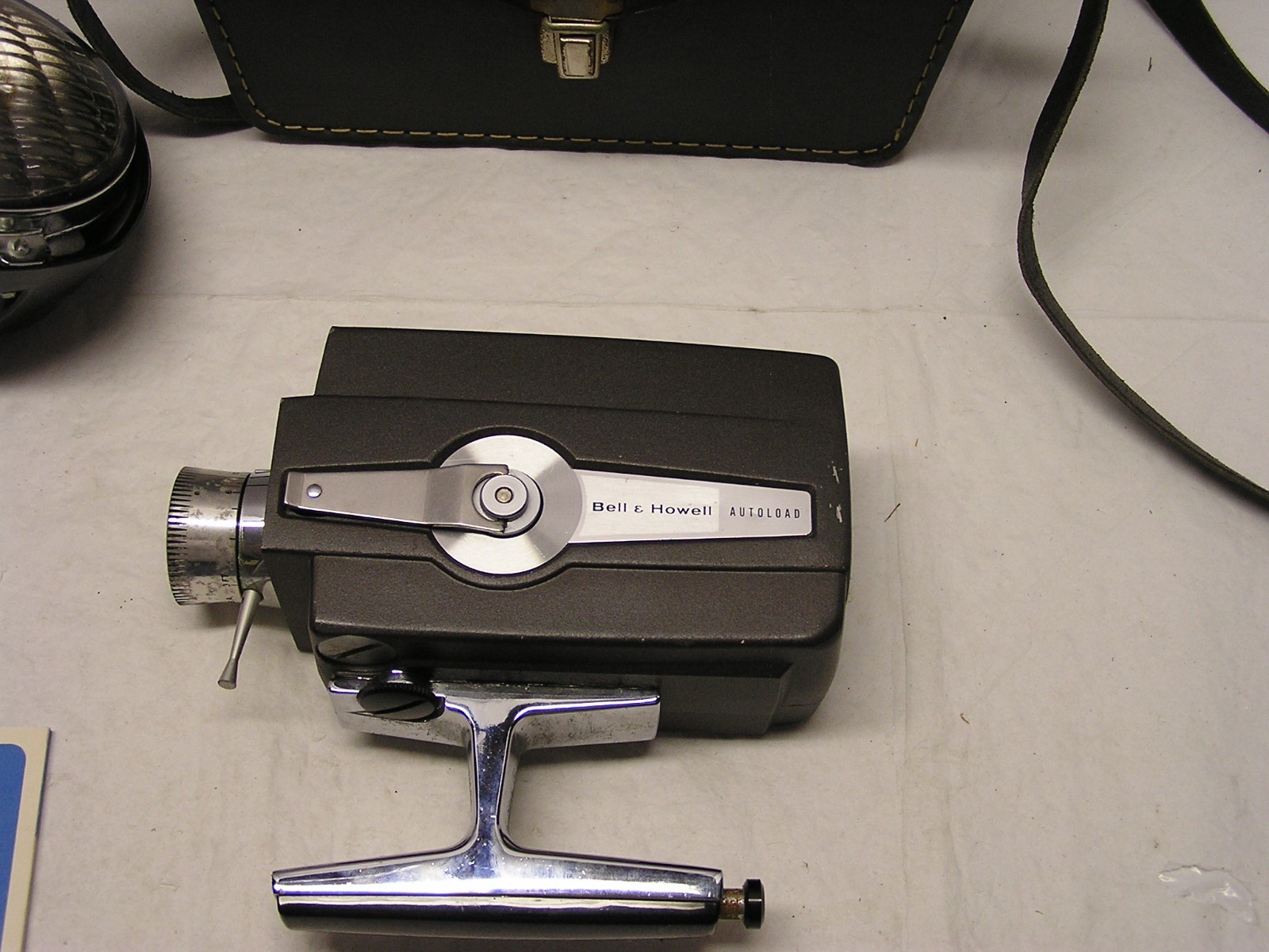 Bell & Howell 311 Perpetua Drive Autoload Super 8 Movie Camera w/ Light & Manual