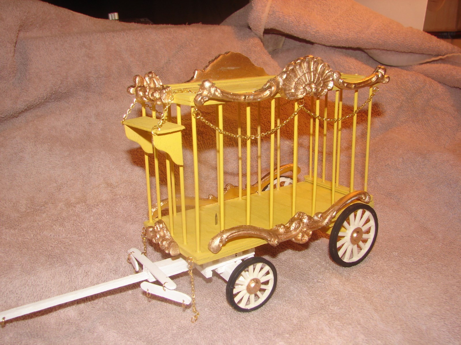 CIRCUS CIRCUS WAGON HANDCRAFTED NEW G SCALE FITS G SCALE, LGB, USA, BACHMANN